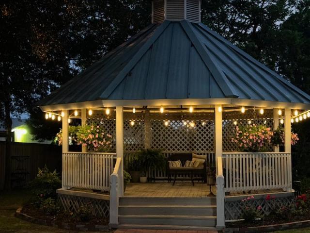 Woodbine Inn And Restaurant Madisonville Exteriör bild